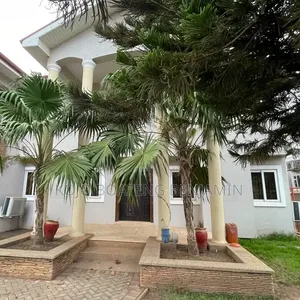 4 Bedroom House for Rent in Adenta, Housing Down