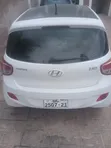 Hyundai i10 2011 White - 2