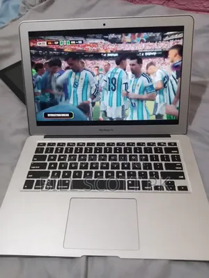 Apple MacBook 2015 8GB Intel Core i5 256GB SSD
