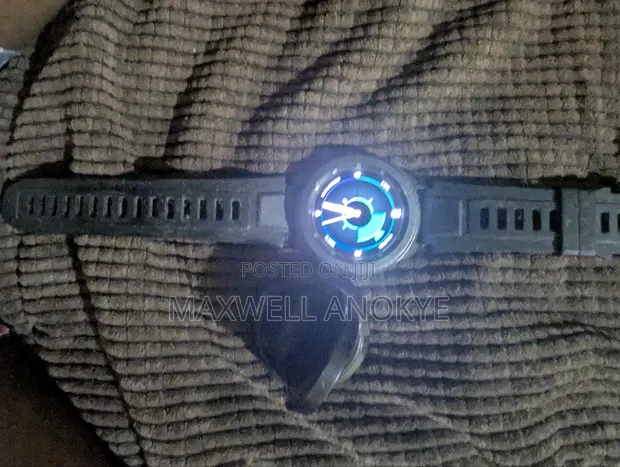 Samsung Gear S3 Frontier Smartwatch - 1