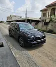 Toyota Highlander XLE AWD 2023 Black - 2