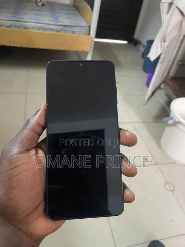 Samsung Galaxy A06 64GB Black - 1