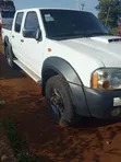 Nissan Hardbody 2013 White - 2