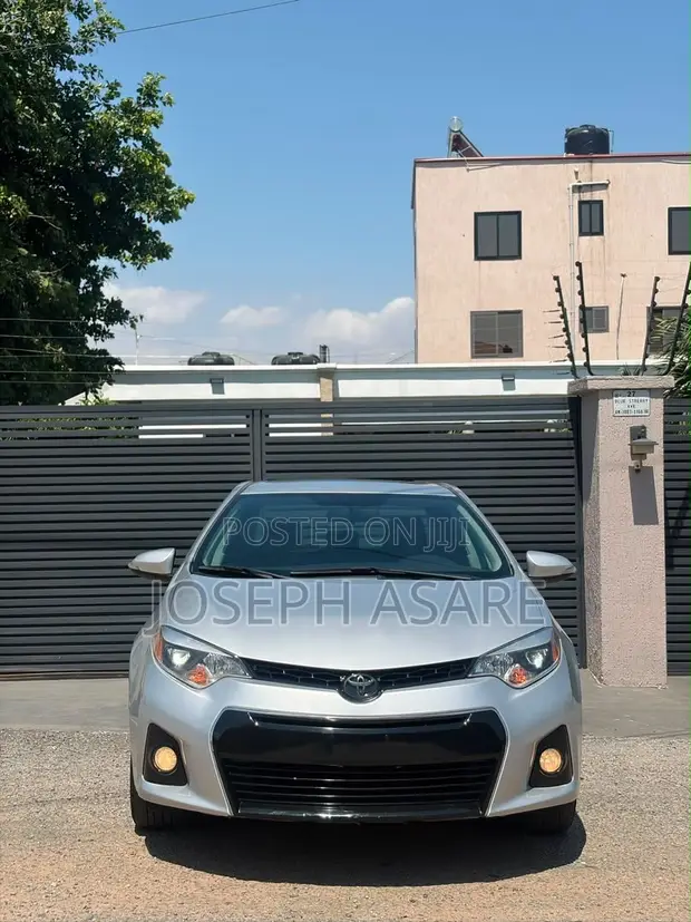 2016 Toyota Corolla S Sedan - 1