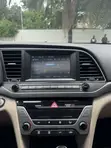 Hyundai Elantra 2017 Gold - 4
