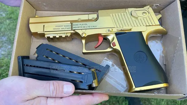 Mechanical Desert Eagle Toy Gun with Soft Bullet - 1