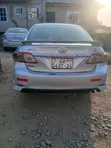Toyota Corolla 2012 Silver - 2