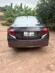 Toyota Yaris 2017 Gray - 2