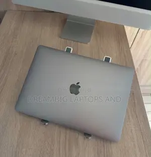 Apple MacBook Air 2020 M1 8GB RAM 256GB SSD
