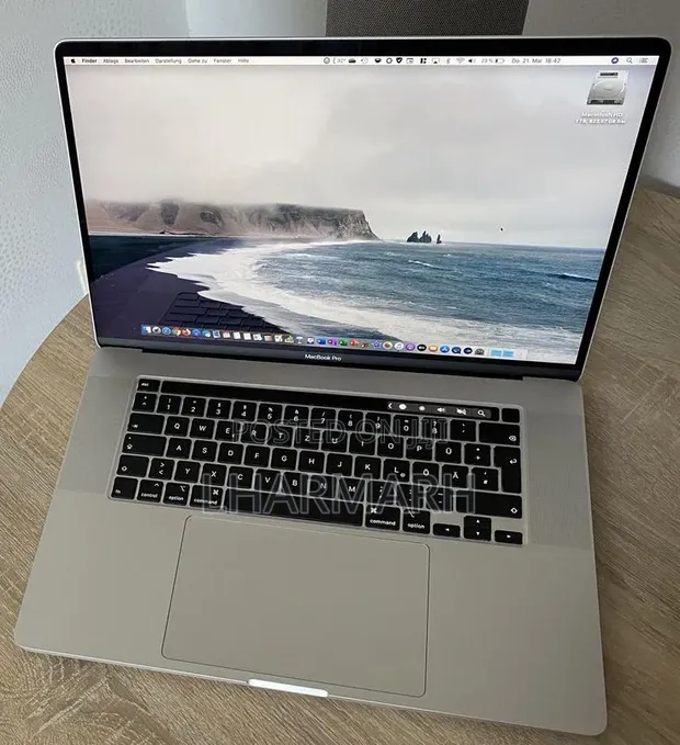 Apple MacBook Pro 2019 (16-inch) - 1