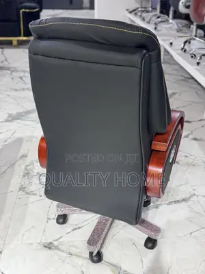 Executive Office Chair - Polished Wood & Leather