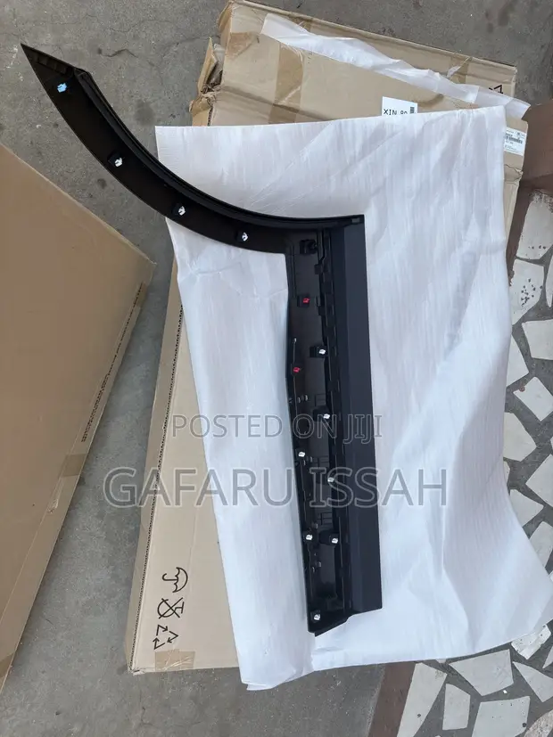 Kia Sorento 2023 Back Door Moulding - 1