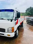 Hyundai Mighty Two Truck - 4