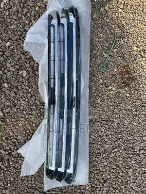 Toyota Highlander Front Bumper Grille/Shells (2017-2019)