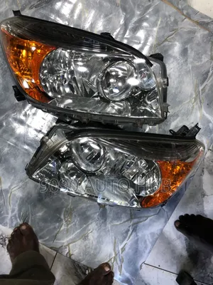 Toyota RAV4 2006-2008 Headlight - Premium OEM