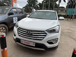 Hyundai Santa Fe 2017 White (Unregistered DV)