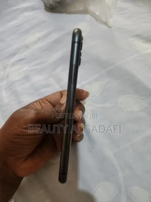 Apple iPhone 11 64GB Black