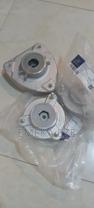 Mercedes-Benz Front Suspension Strut Mount - Brand New