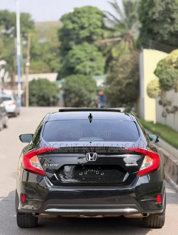 Honda Civic Touring Sedan 2019 Black - 1