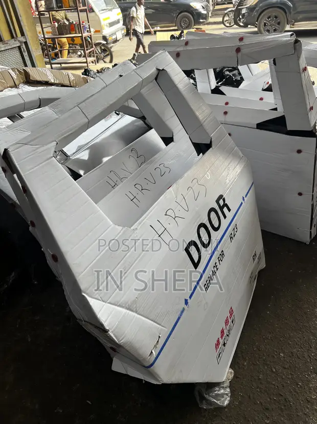 Honda HR-V Back Door (2023-2026) - 1