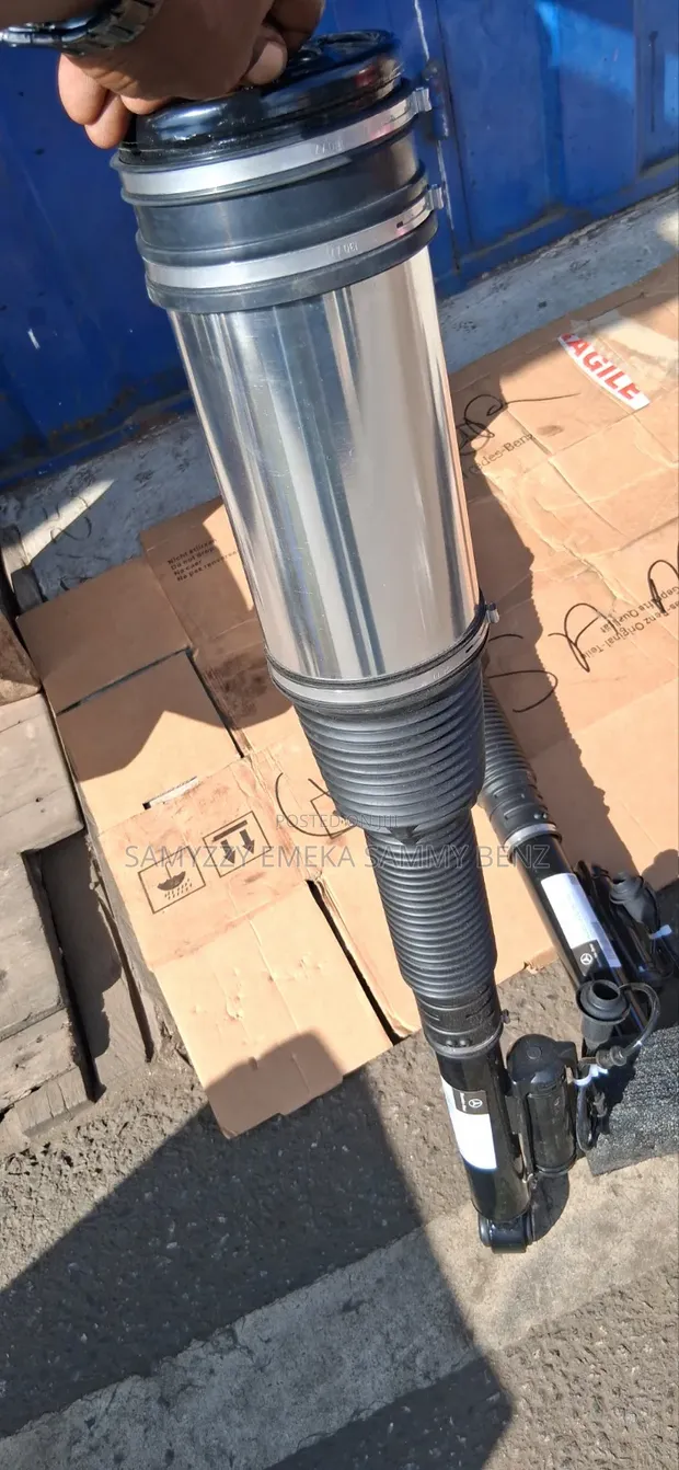 Rear Mercedes-Benz Airmatic Air Suspension Struts for S-Class W221 - 1