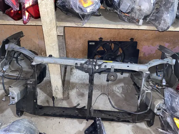 Toyota Corolla 2005 Radiator Support Panel - 1