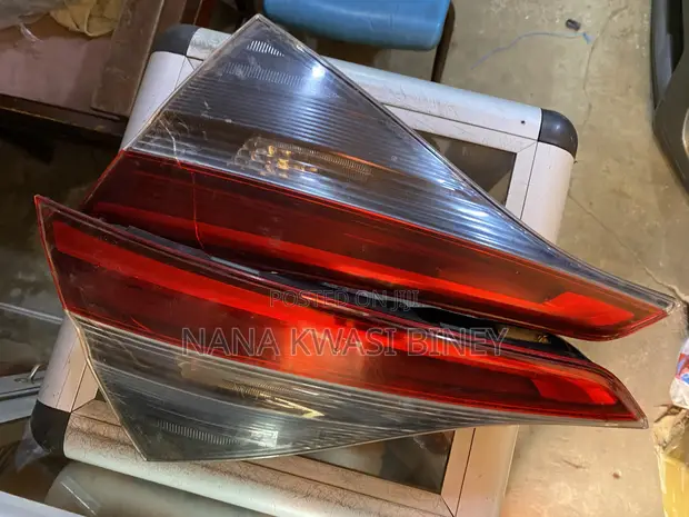 Honda Civic Boot Light (2022-2025) - 1