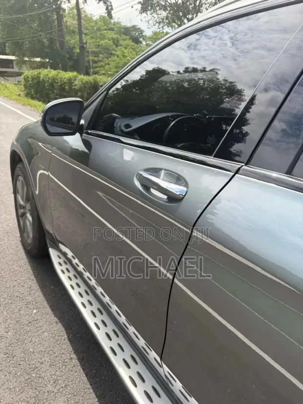 Mercedes-Benz GLC-Class 2019 Black - 1