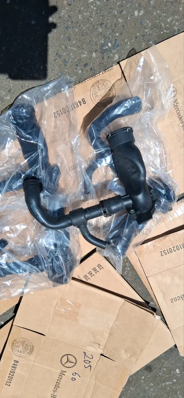 Mercedes-Benz Engine Coolant Flange & Hose (M271 Engine) - 1