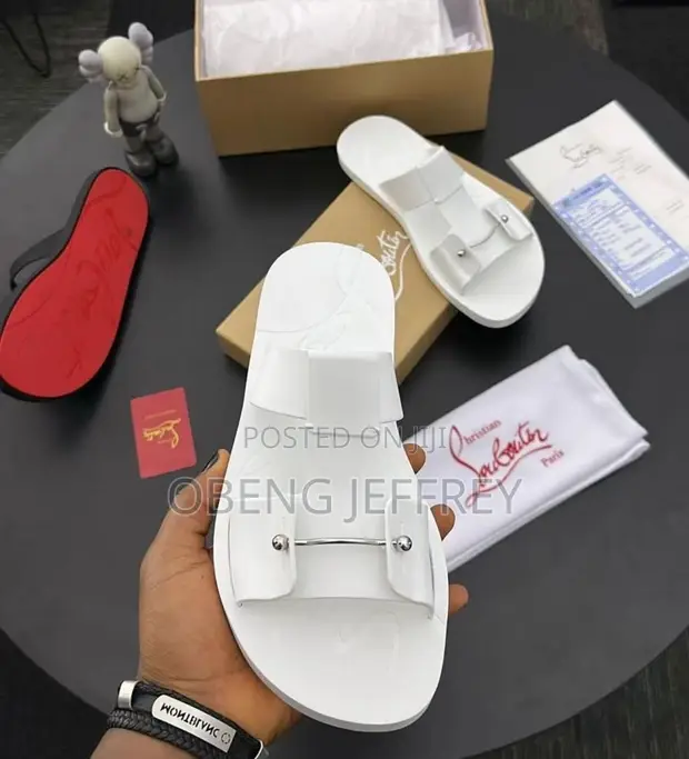 Christian Louboutin Zakouski Slipper White - 1