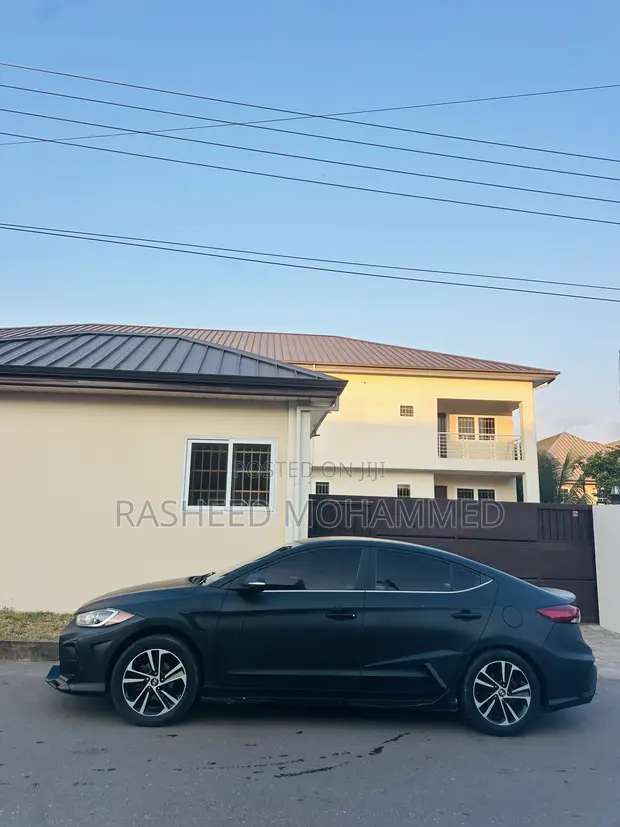 Hyundai Elantra Limited 2018 Black - 1