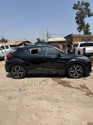 2020 Toyota C-HR LE FWD SUV