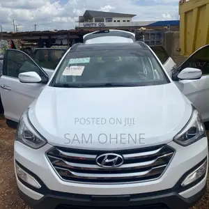 Hyundai Santa Fe SE AWD 2017 White