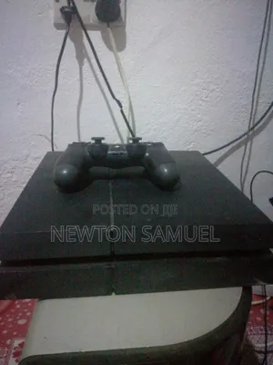 PlayStation 4 Jailbroken with Games