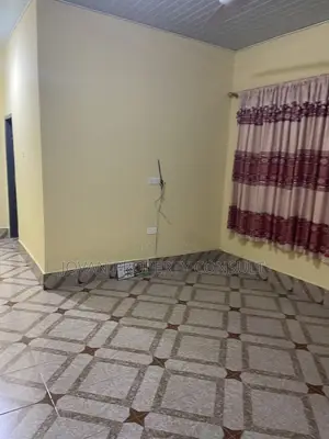 1 Bedroom Room & Parlour for Rent in Cocoboard, Amasaman