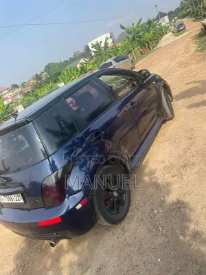 Toyota Yaris 2010 Blue