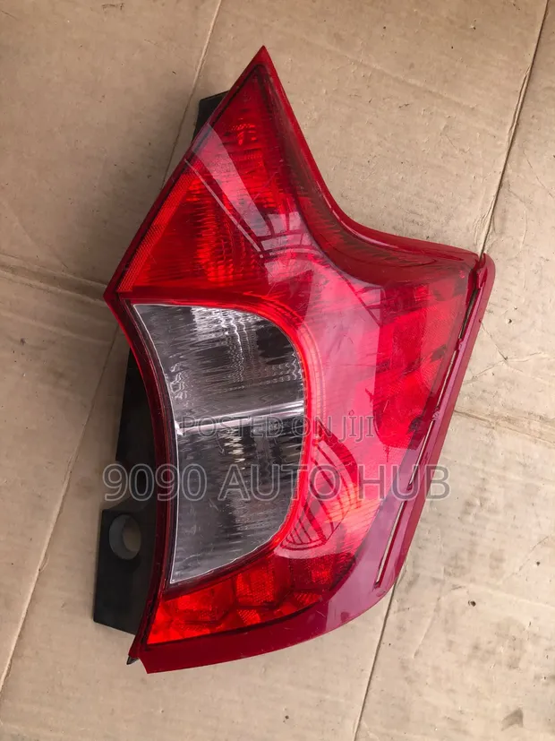 Nissan Versa Note Taillight (2015-2019) - Foreign Used - 1