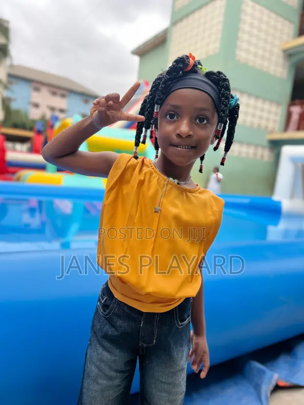 Large Inflatable Swimming Pool for Kids - 1