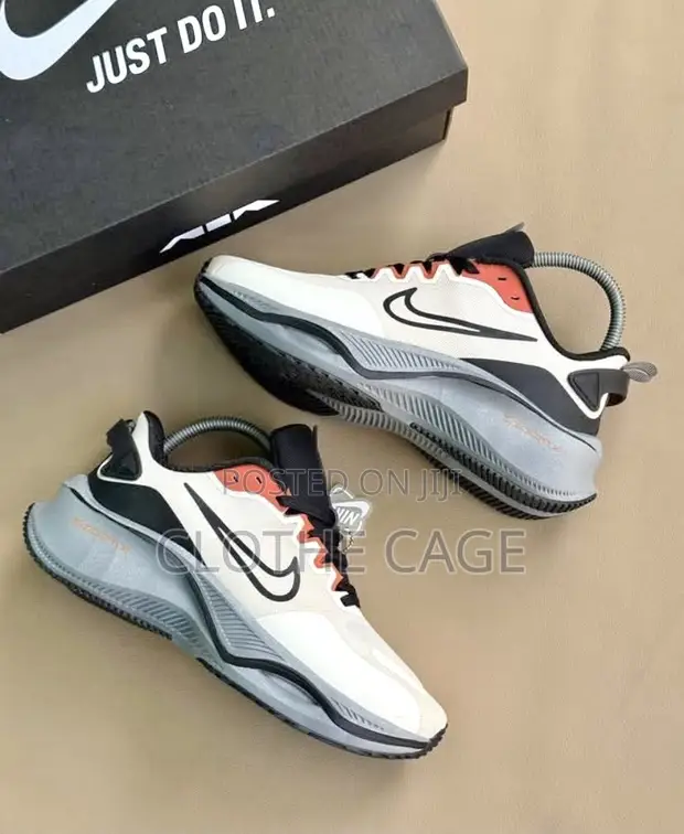 Nike ZoomX Smiley Sneakers - 1
