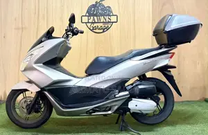 Honda Motorcycle 2014 White