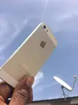 Apple iPhone 5s 16GB White - 1