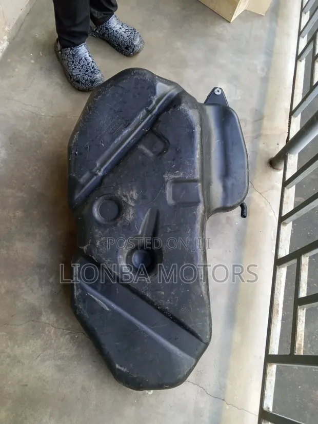 Honda CR-V 2023 Fuel Tank - 1
