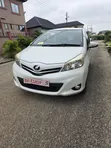 Toyota Vitz 1.3 AWD 5dr 2013 White - 4
