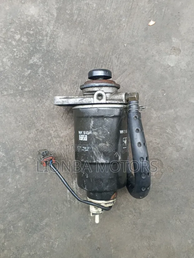 Nissan Hardbody Diesel Hand Pump - 1