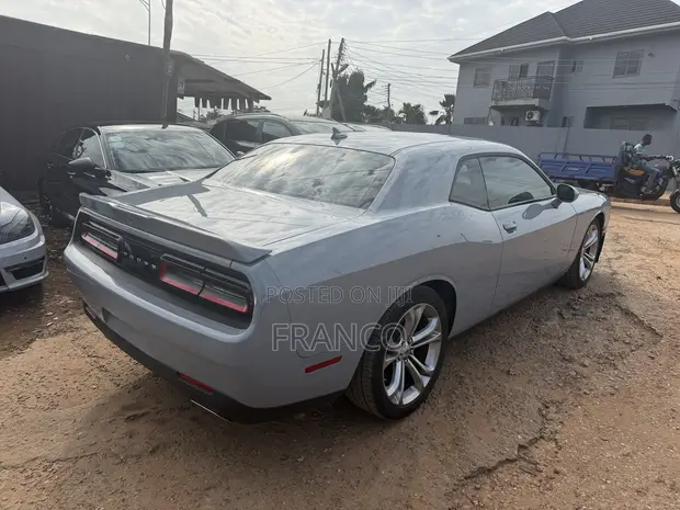 Dodge Challenger GT 2022 Gray - 1