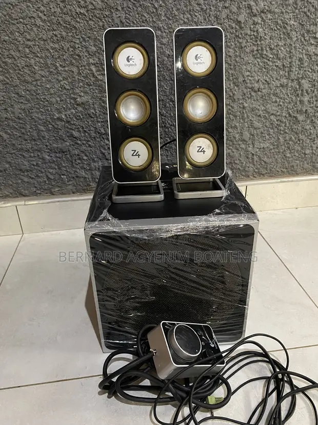 Logitech Z4 Woofer - 1