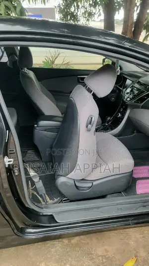 Hyundai Elantra HEV 2021 Black