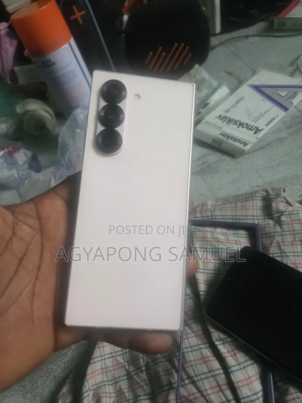 Samsung Galaxy Z Fold6 256GB White - 1