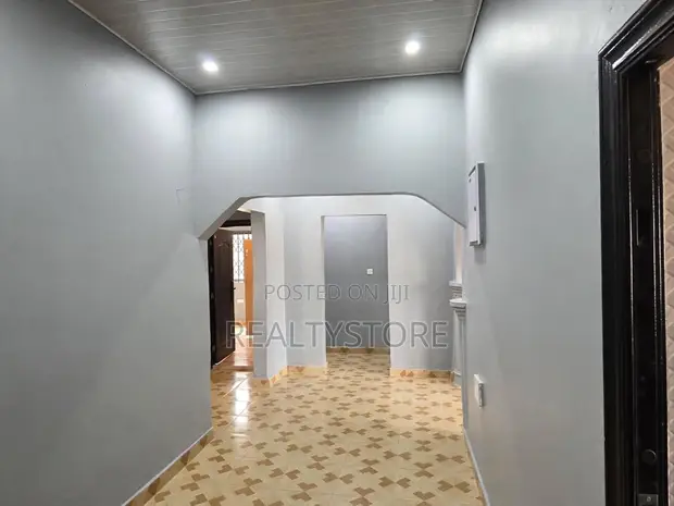 4 Bedroom House for Sale in Ashongman Estate, Accra - 1