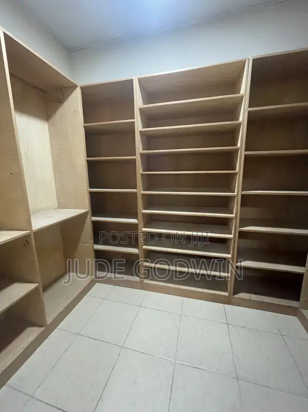 3 Bedroom Apartment for Rent in Flower Pot Estate, Airport Residential Area - 1